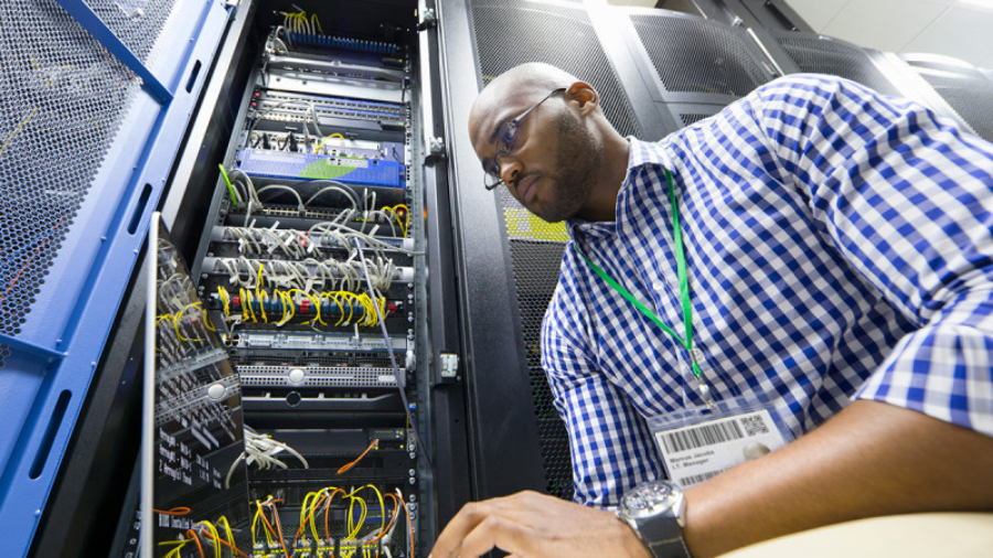 Africa_Data_Centre_Technician_1200x900